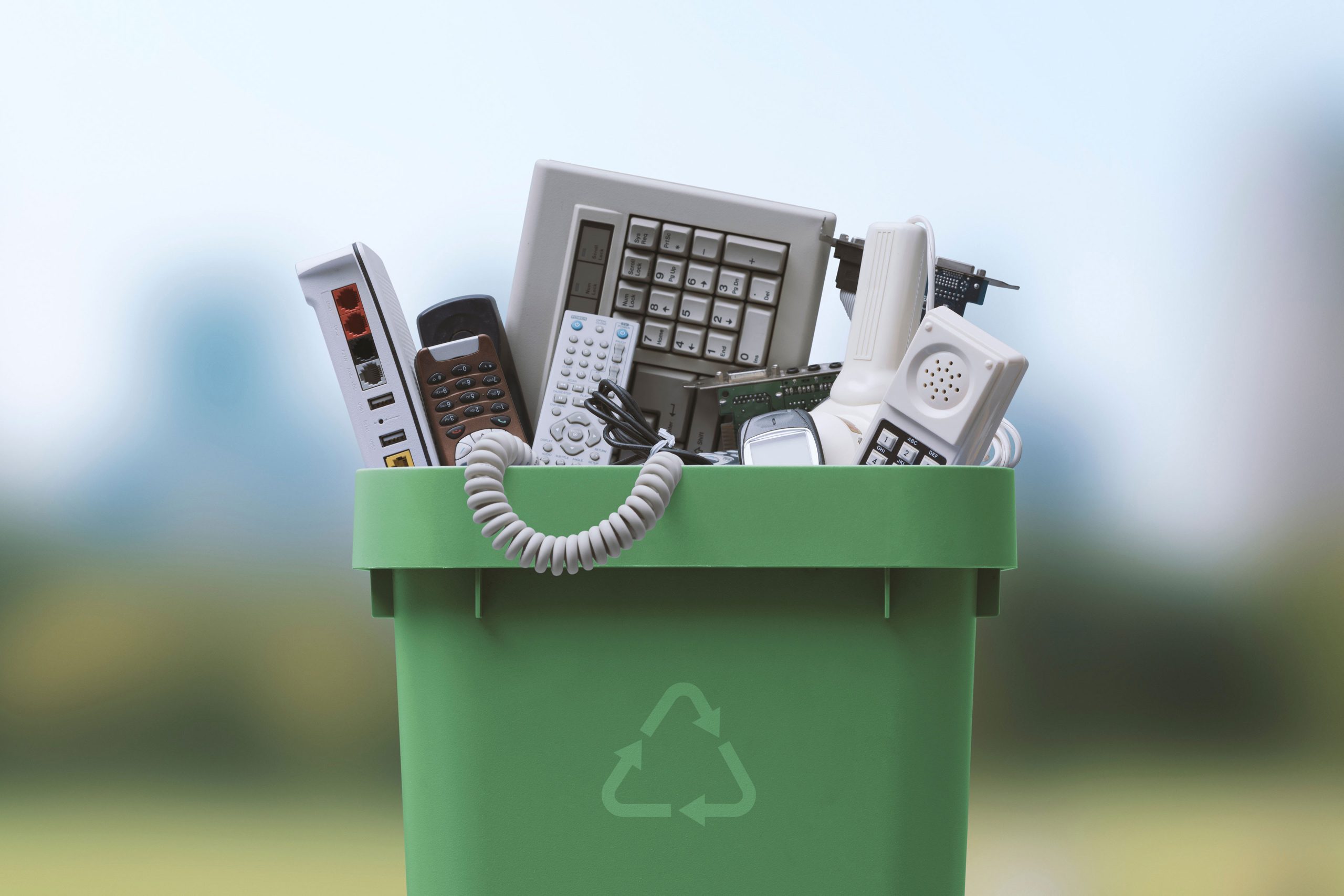 E-waste - 10 E Waste Pros and Cons - Business management E-waste - 10 E Waste Pros and Cons - Business management